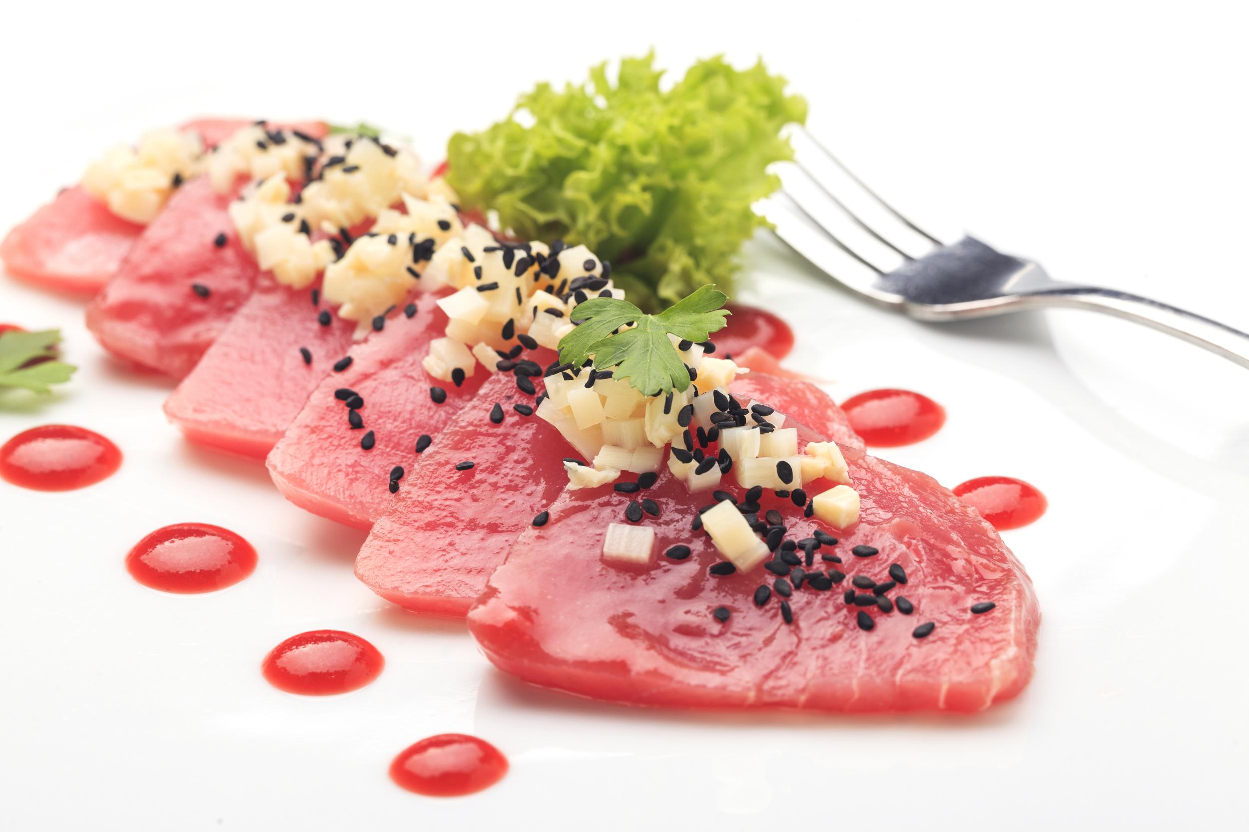 Hotel Regal Pacific Santiago Luaran gambar Tuna sashimi