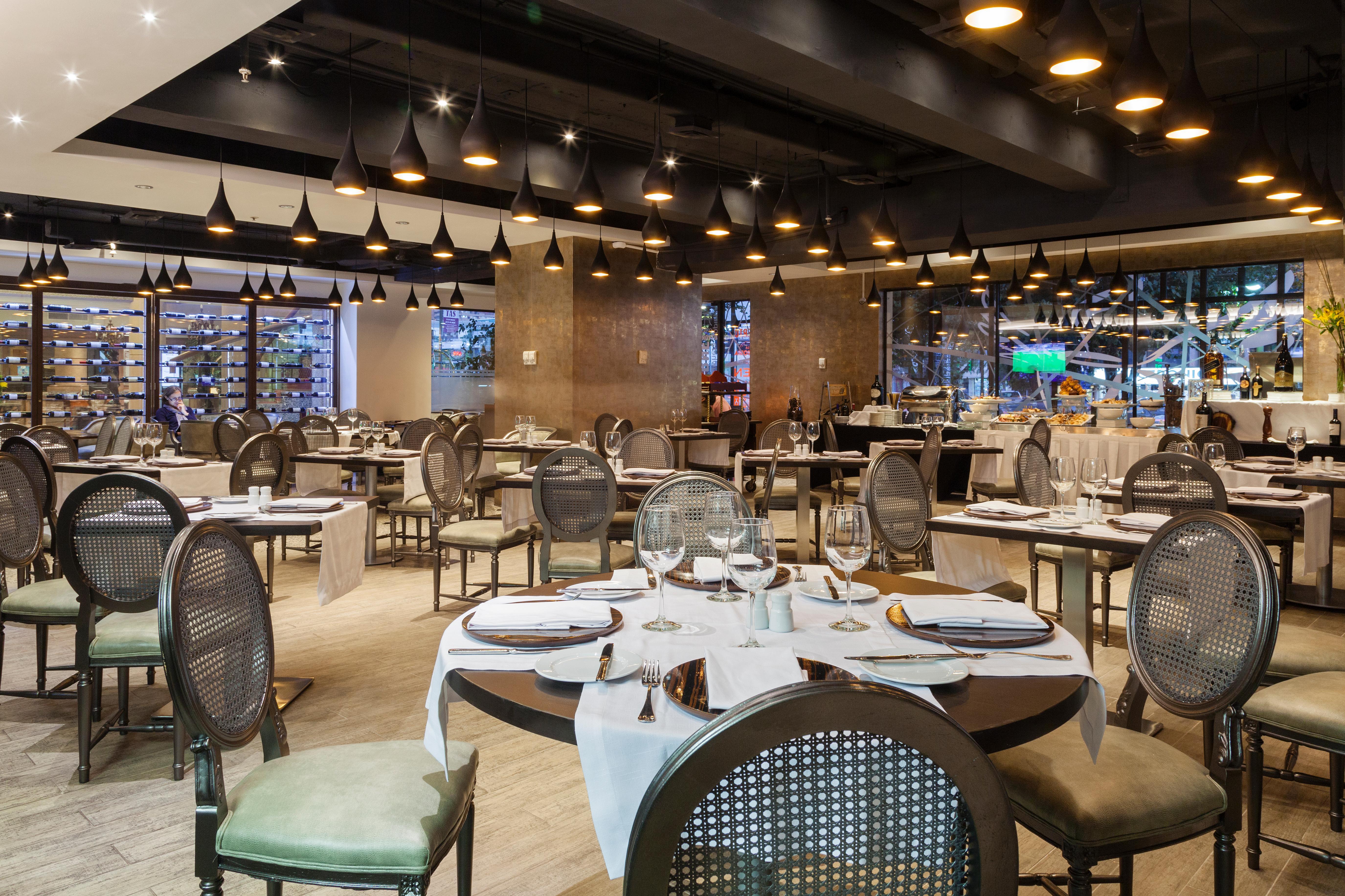 Hotel Regal Pacific Santiago Luaran gambar Restaurant in the hotel