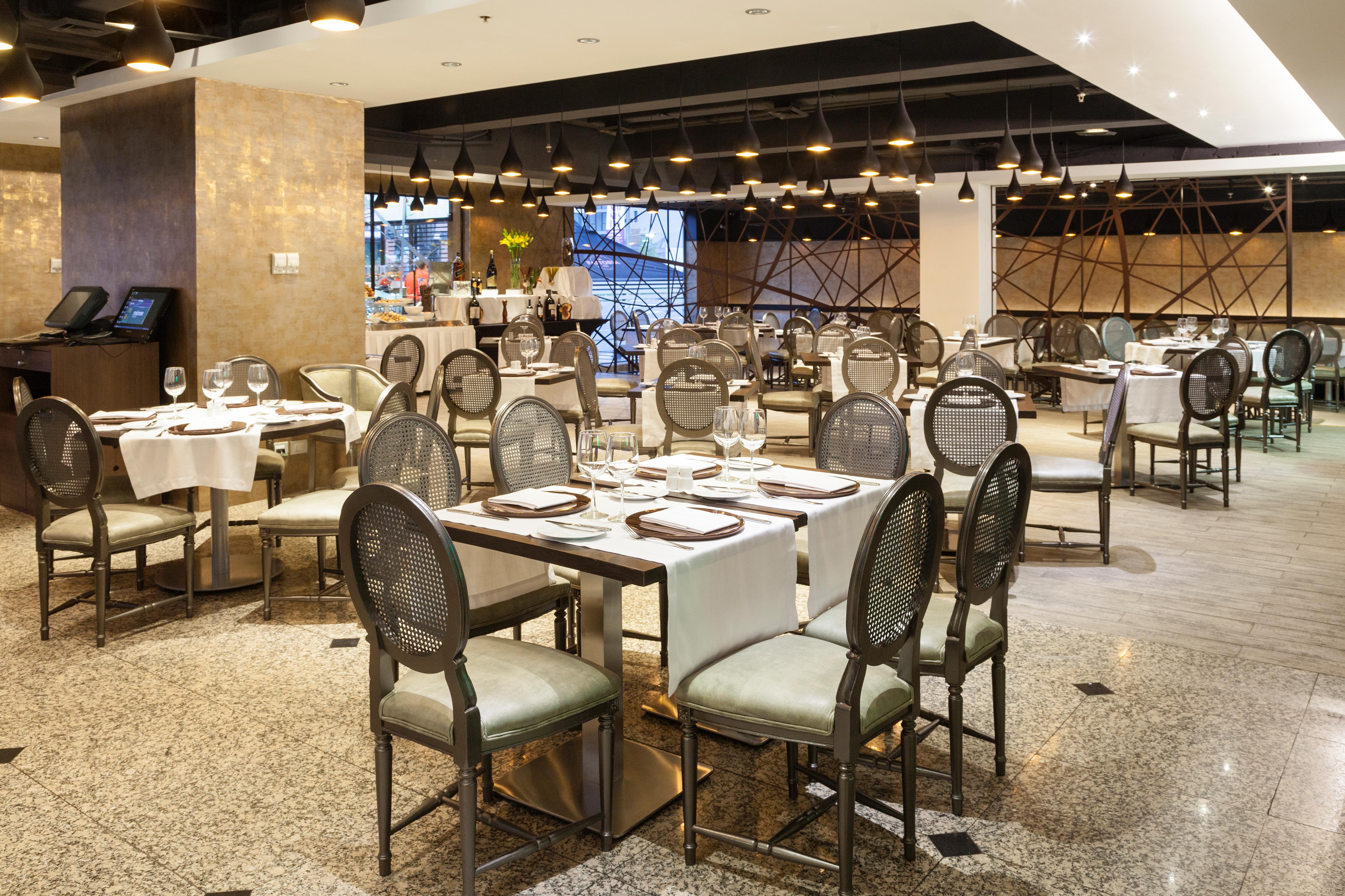 Hotel Regal Pacific Santiago Luaran gambar The interior of the restaurant