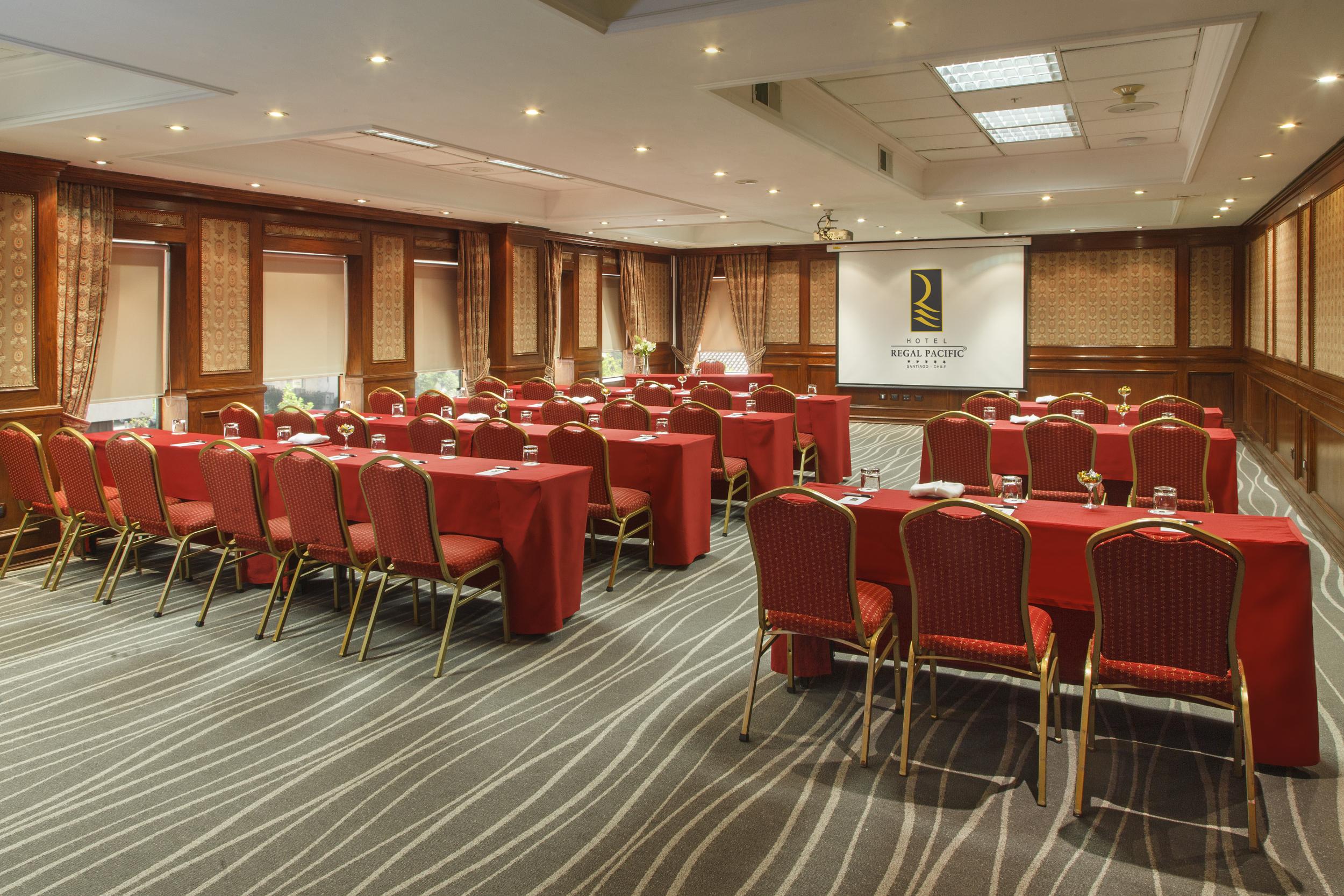 Hotel Regal Pacific Santiago Luaran gambar A typical conference room