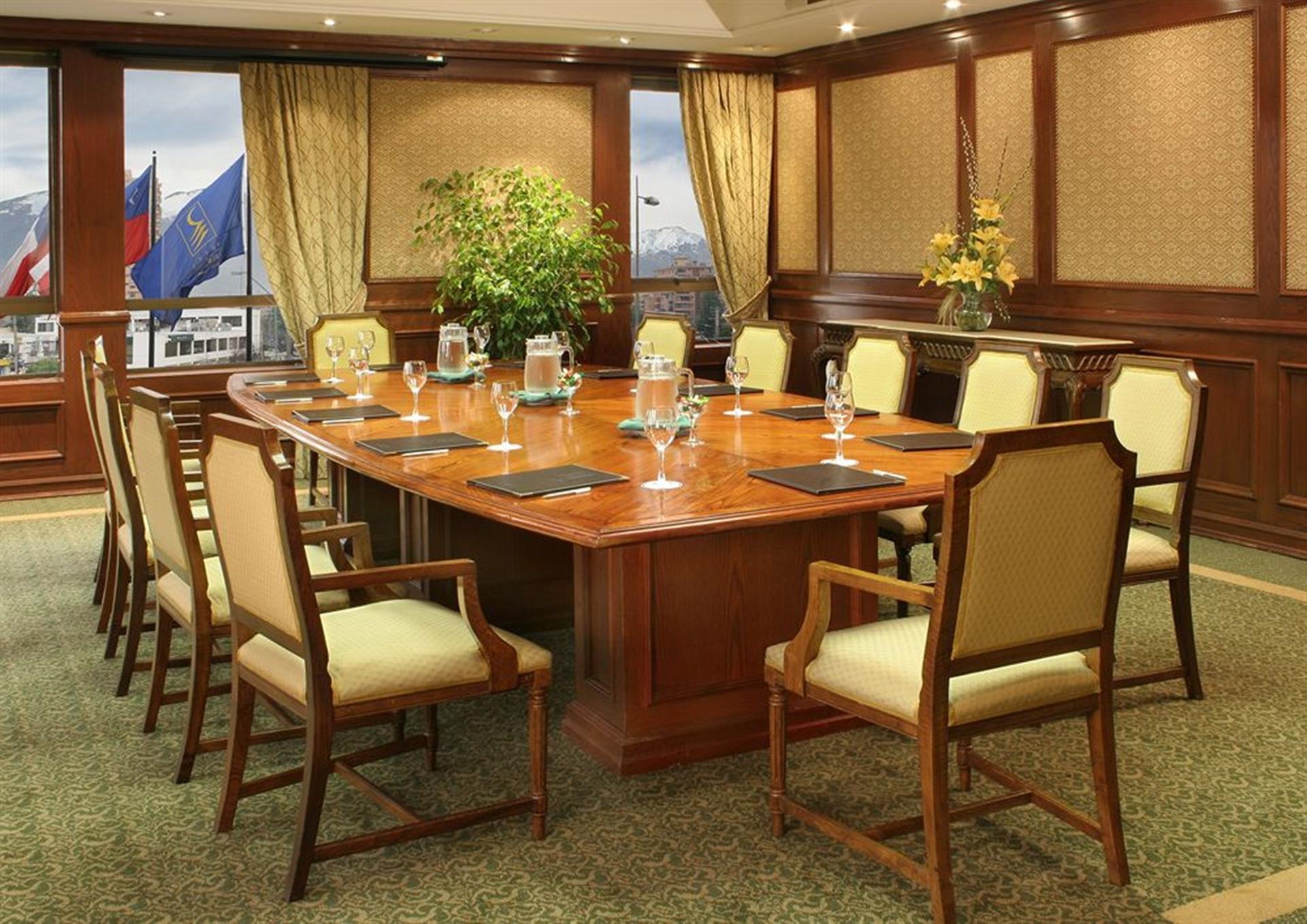 Hotel Regal Pacific Santiago Luaran gambar The meeting room of the European Economic and Financial Affairs Council