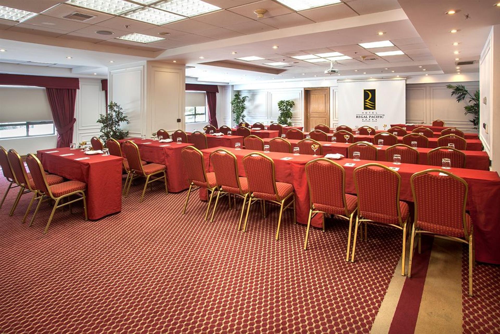 Hotel Regal Pacific Santiago Luaran gambar The ballroom at the hotel